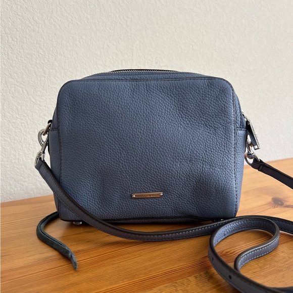 Rebecca Minkoff Leather Camera Bag Crossbody - Picture 1 of 14